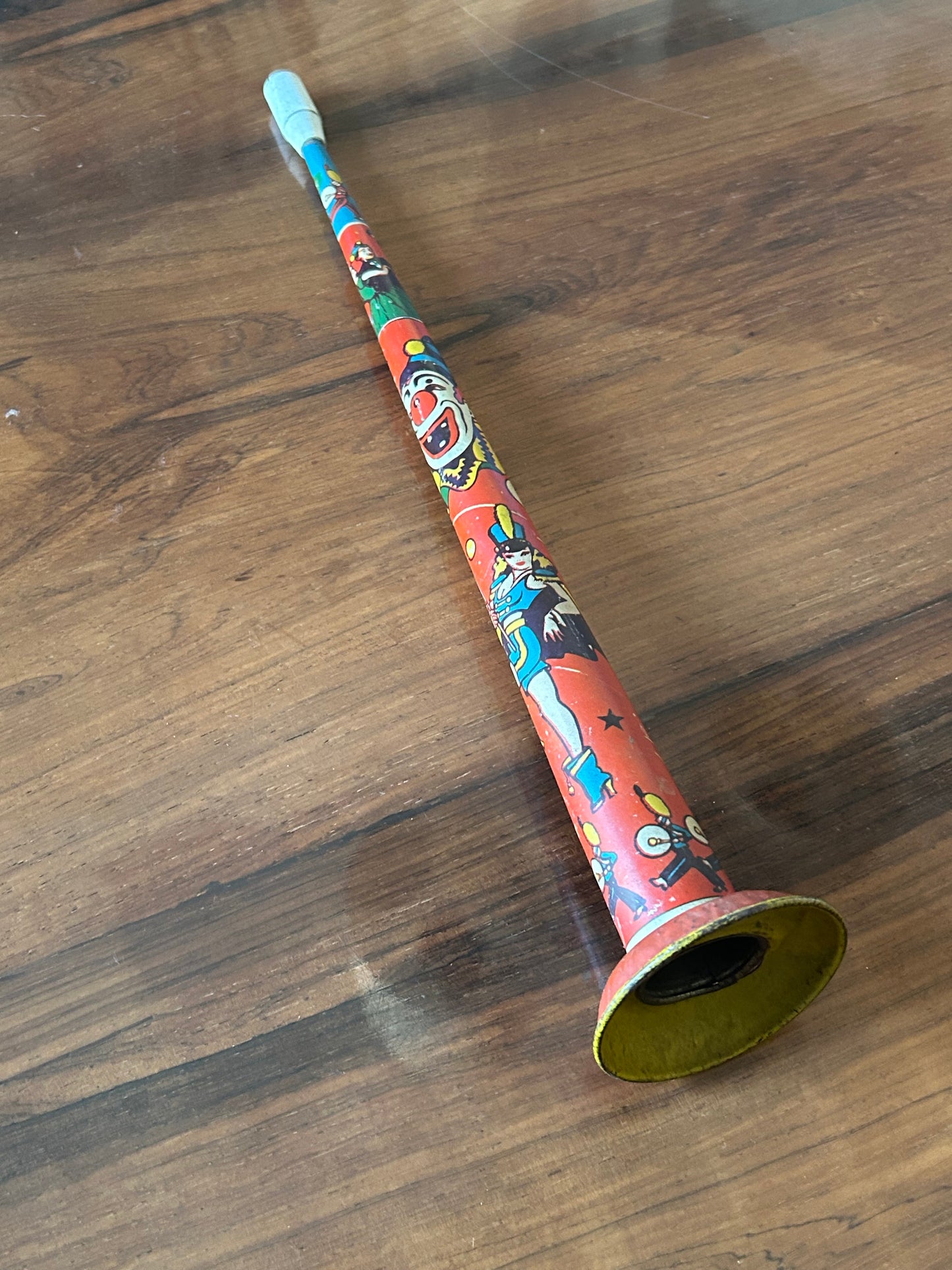 VINTAGE US METAL TOY MFG CO 1940s NEW YEARS EVE PARTY TIN NOISEMAKER HORN 15”