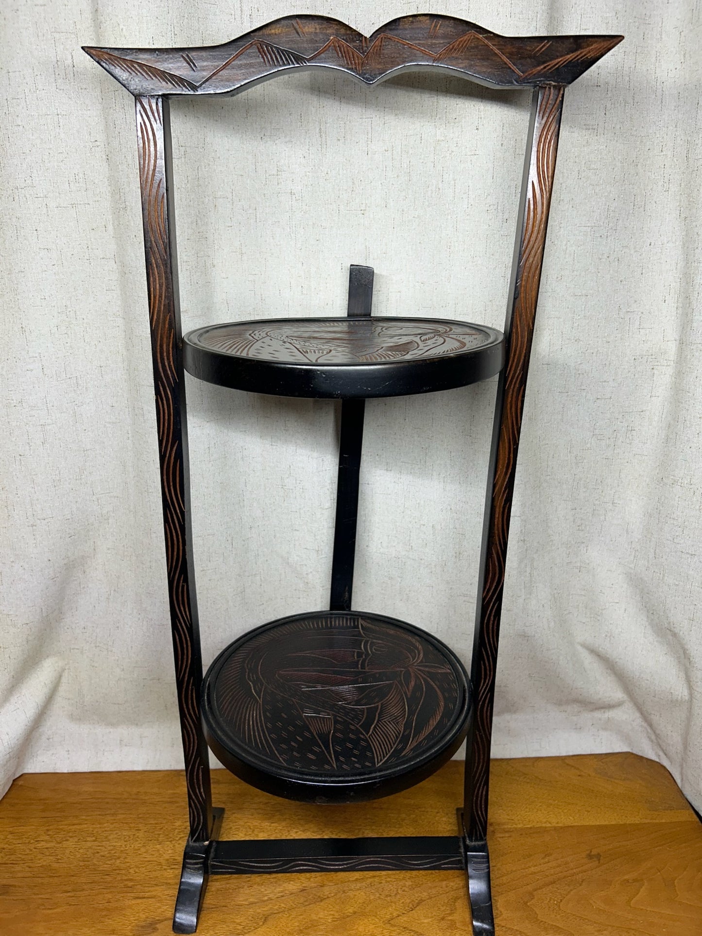 Fish Carved Folding Cocktail Table